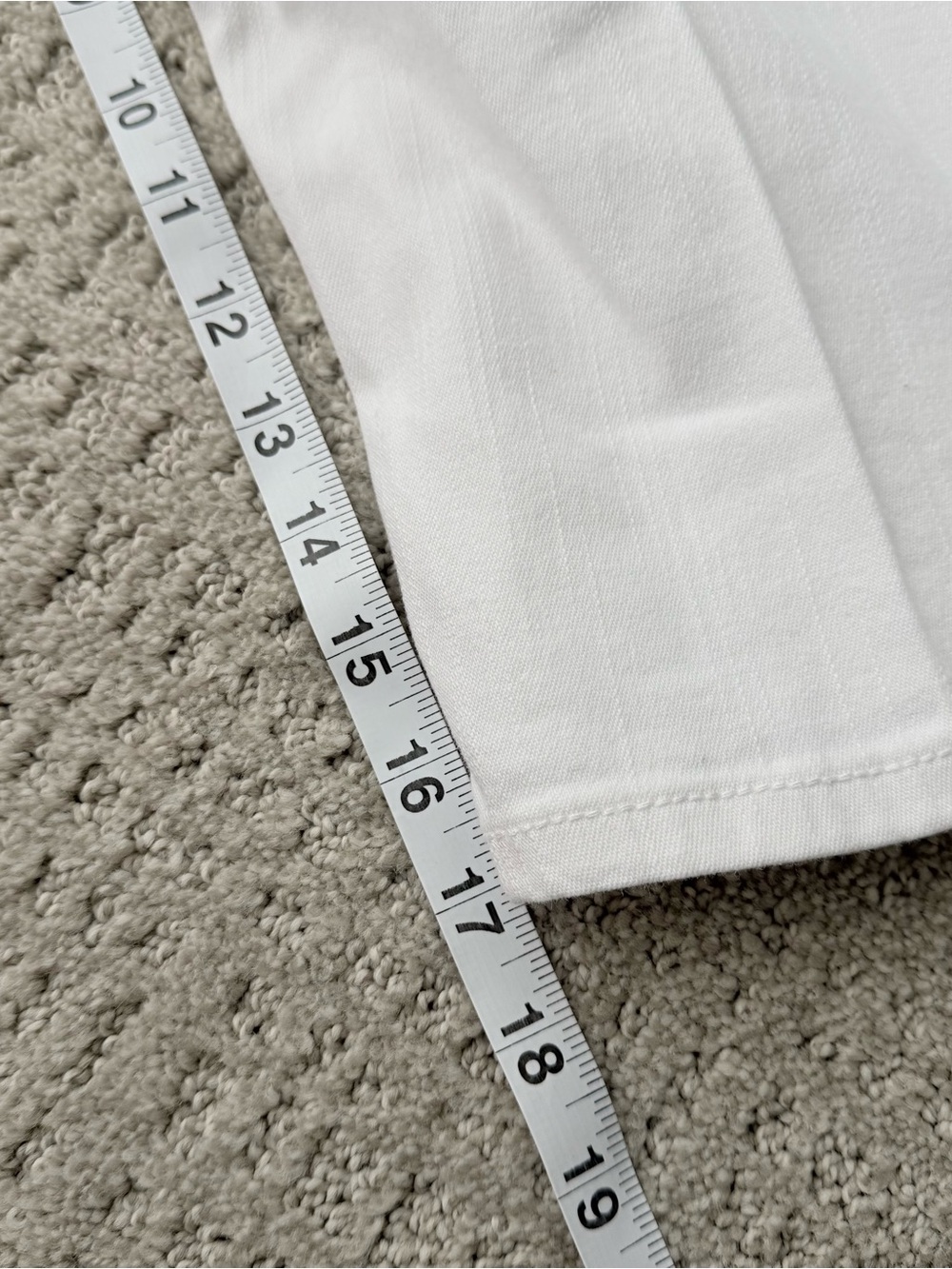 Royalty For Me White Women's Cargo Capri Pants - Picture 7 of 7